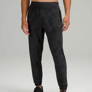 NWT Lululemon Surge Jogger